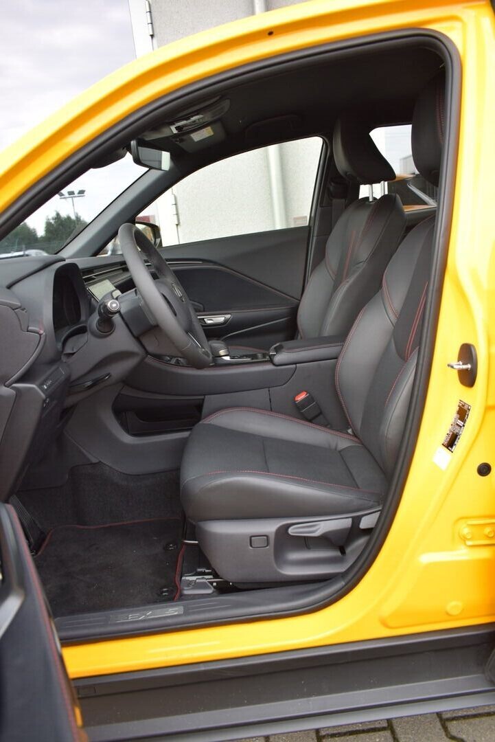 Lexus LBX